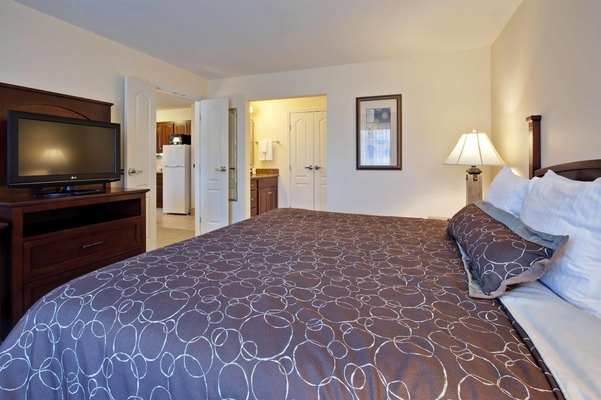 Staybridge Suites Indianapolis-Carmel By Ihg Room photo